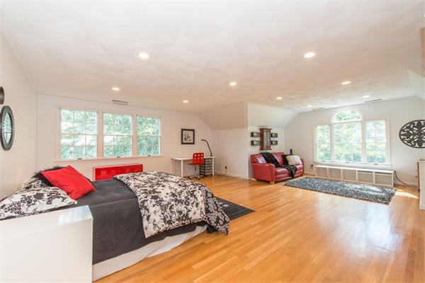 62 Notre Dame Road Bedford, MA 01730 - Photo 24 of 30 Gallery Image 24