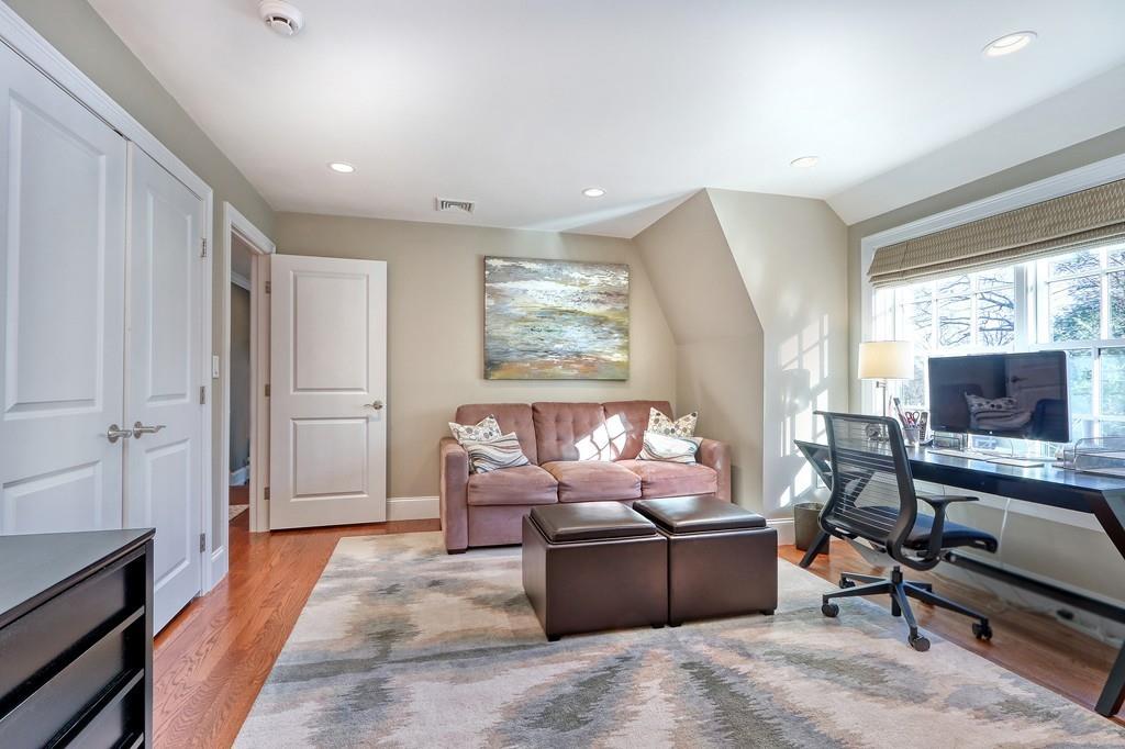 128 Kirkstall Road Newton, MA 02460 - Photo 18 of 38