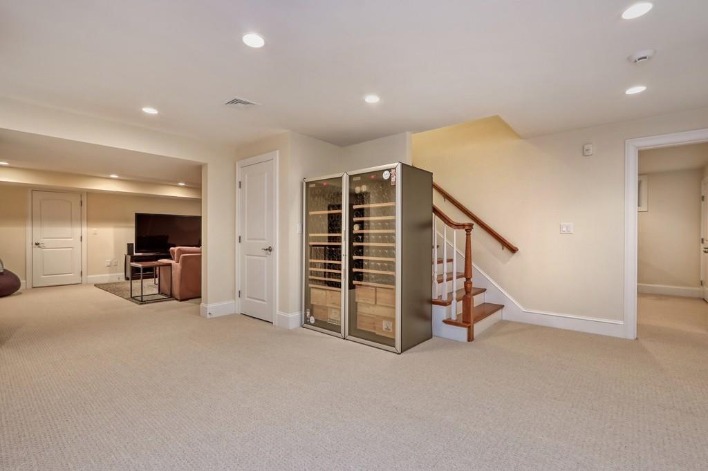 128 Kirkstall Road Newton, MA 02460 - Photo 23 of 38