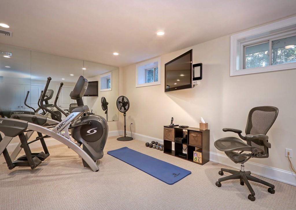 128 Kirkstall Road Newton, MA 02460 - Photo 26 of 38