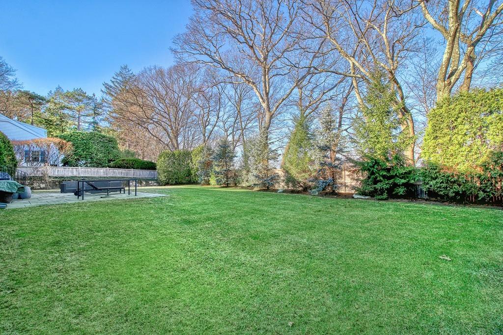 128 Kirkstall Road Newton, MA 02460 - Photo 27 of 38