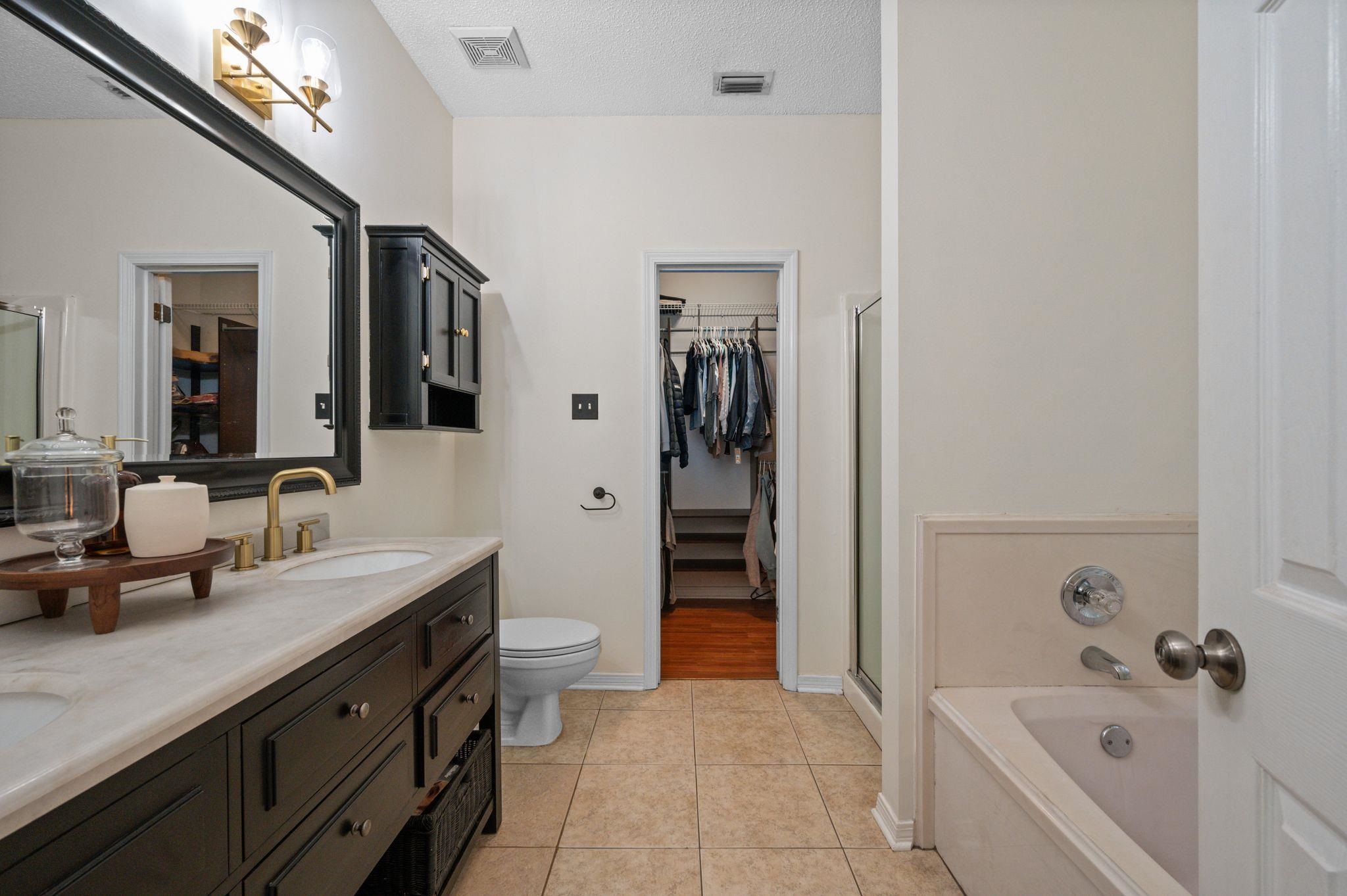 132 Hope Drive Daphne, AL 36526 - Photo 21 of 44 Bathroom