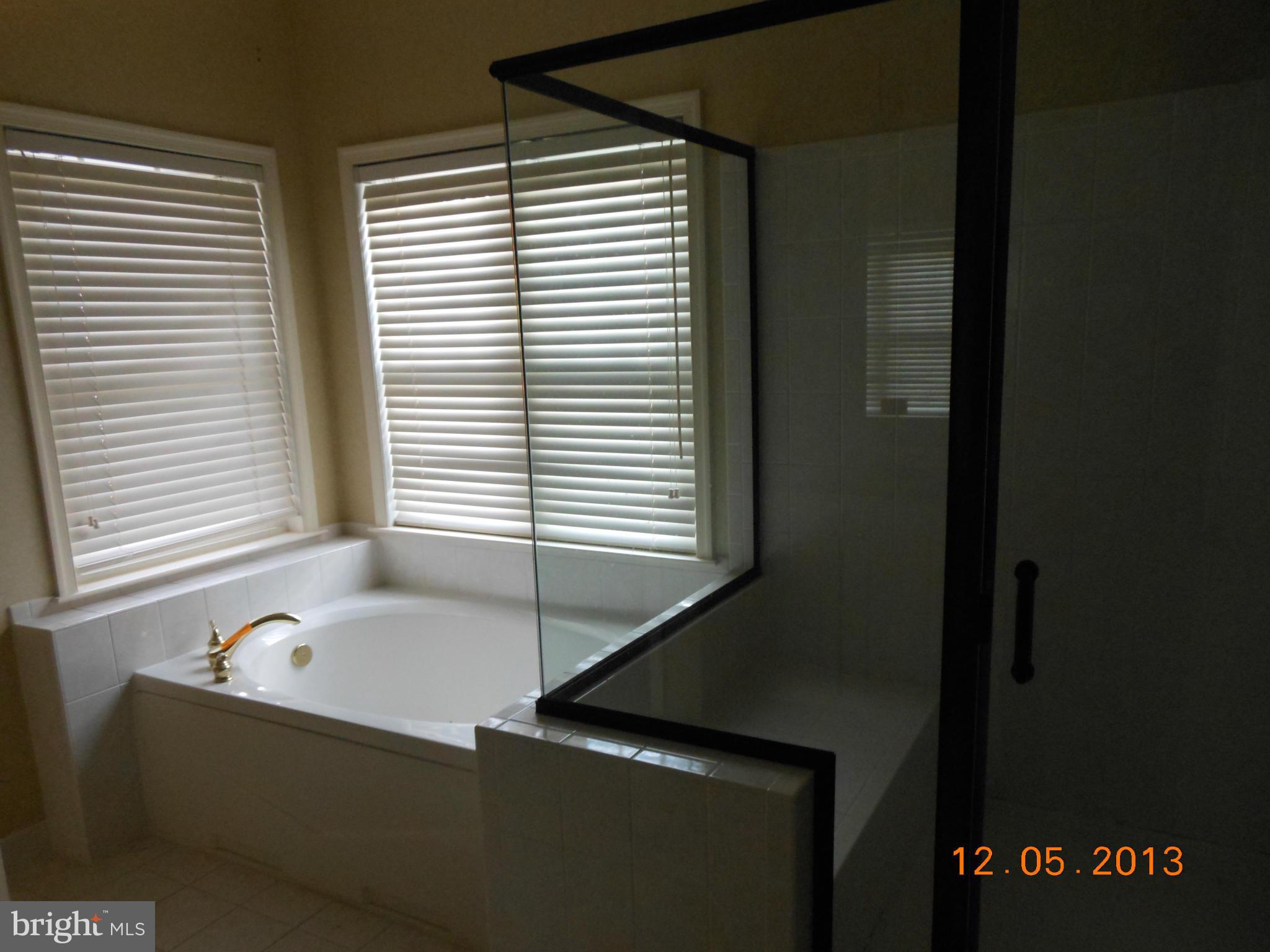 2653 Brook Valley Road Frederick, MD 21701 - Photo 14 of 24 Bath (Master)