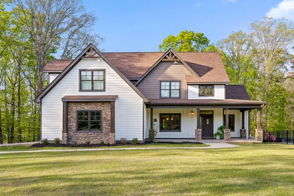 $900,000 | 1195 Natural Way, Soddy Daisy, TN 37379