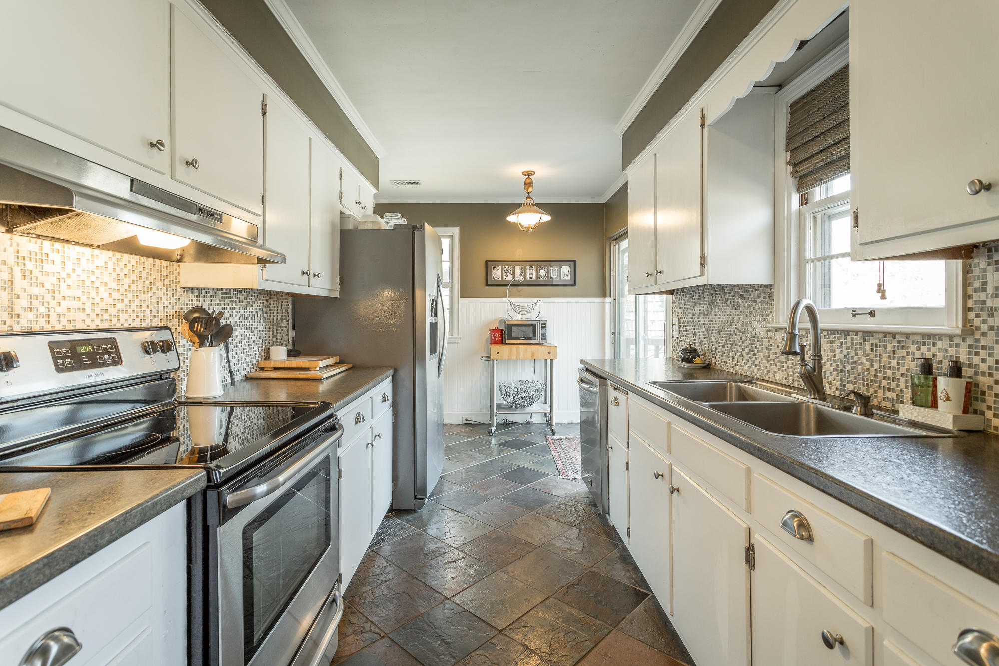 1281 Duane Road Chattanooga, TN 37405 - Photo 13 of 58 Kitchen