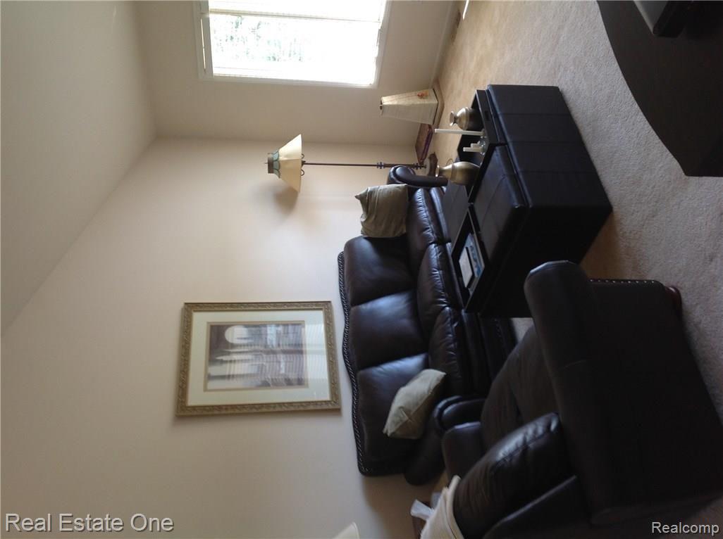 8795 Miller Road Clarkston, MI 48348 - Photo 28 of 30 image.jpeg