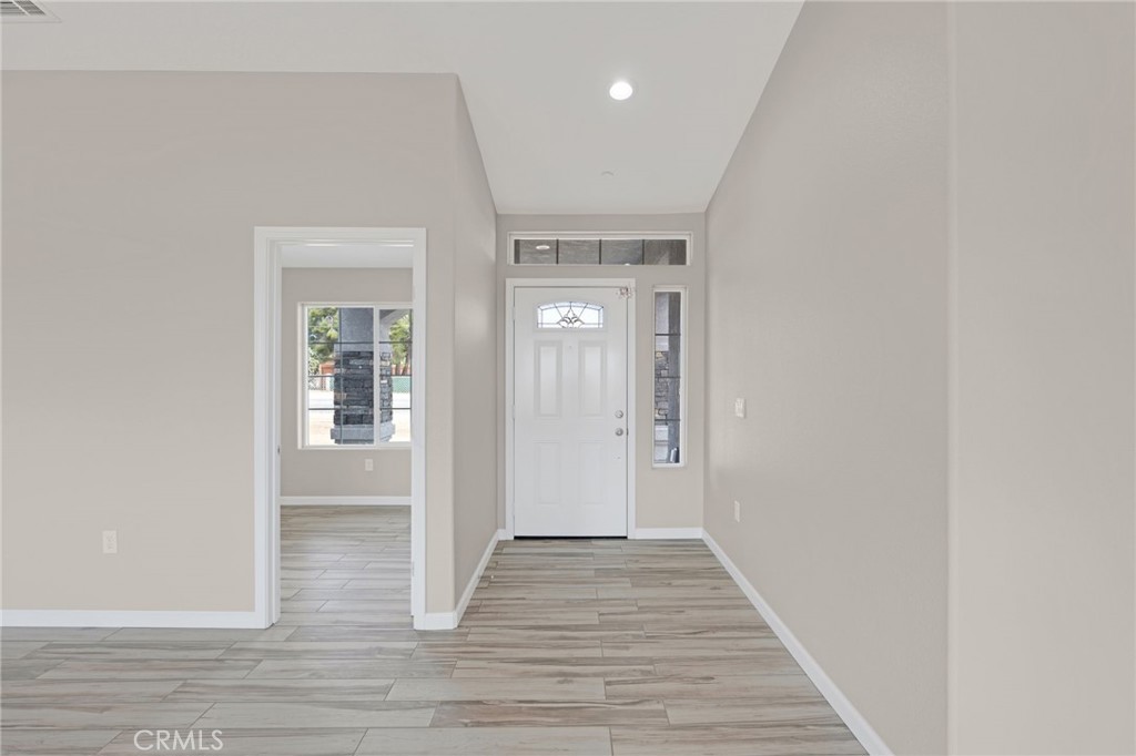 9835 Pyrite Avenue Hesperia, CA 92345 - Photo 2 of 46