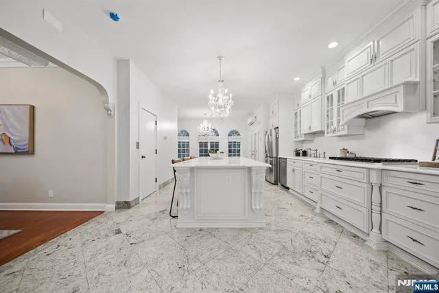 $1,849,000 | 3 Serafin Place, Glen Rock, NJ 07452