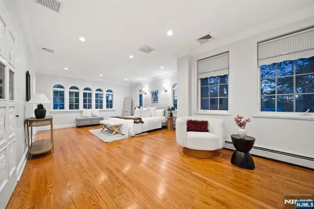 $1,849,000 | 3 Serafin Place, Glen Rock, NJ 07452