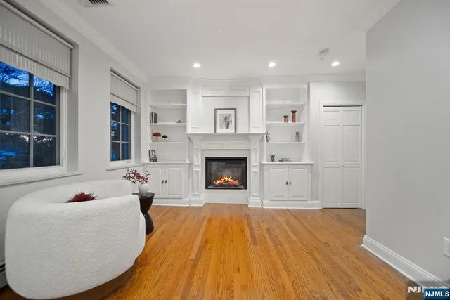 $1,849,000 | 3 Serafin Place, Glen Rock, NJ 07452