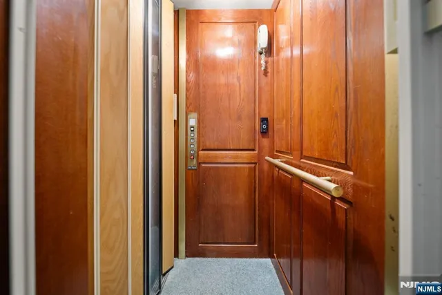 $1,849,000 | 3 Serafin Place, Glen Rock, NJ 07452