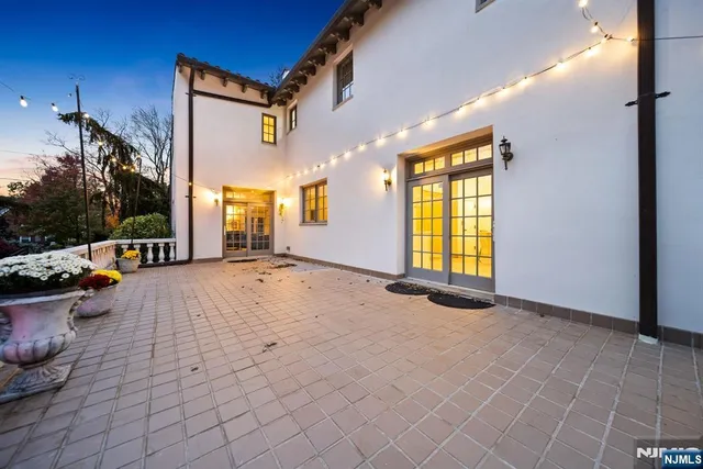 $1,849,000 | 3 Serafin Place, Glen Rock, NJ 07452