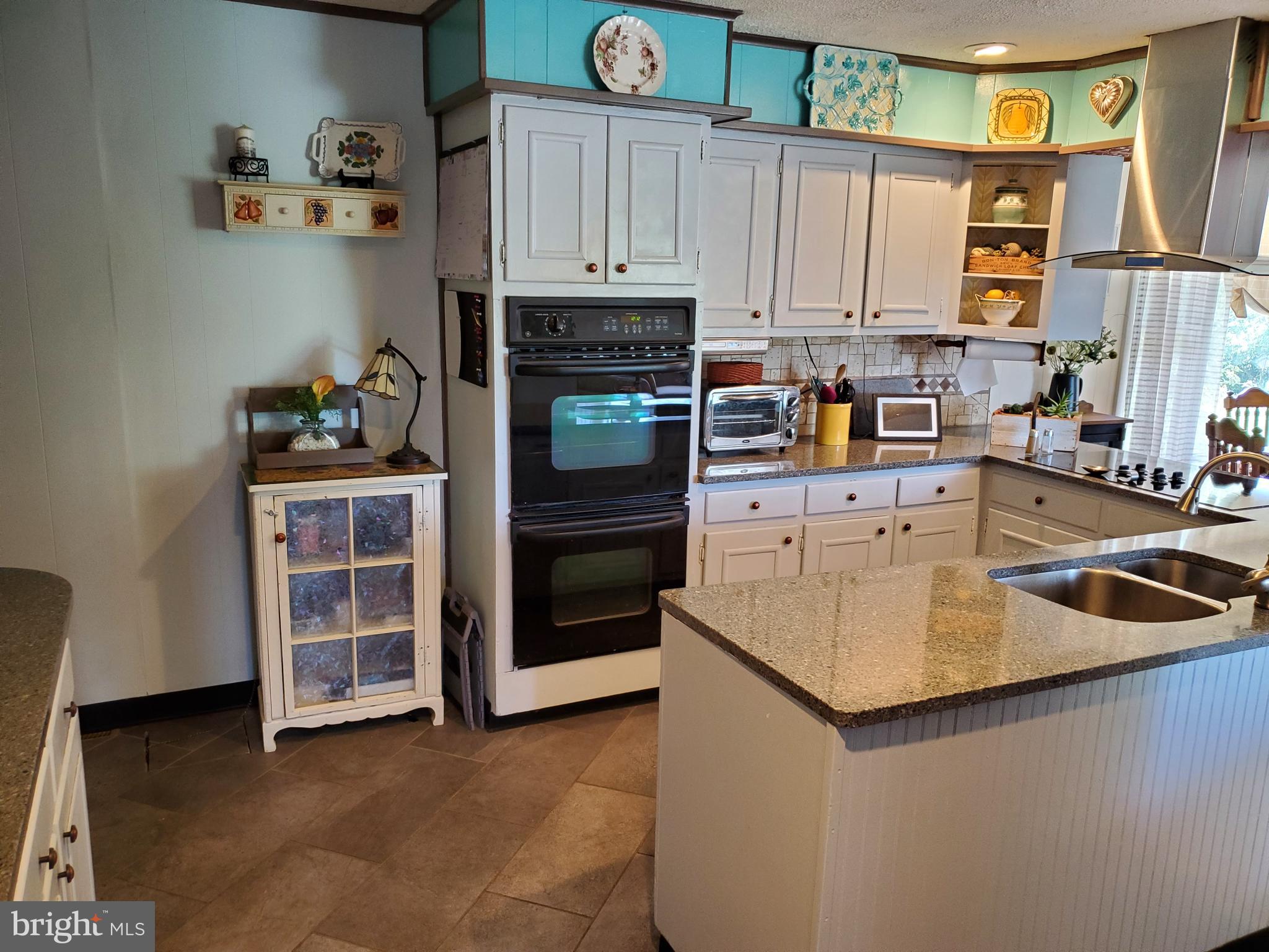 910 Wilhelm Road Harrisburg, PA 17111 - Photo 15 of 43 Kitchen view (from entrance)