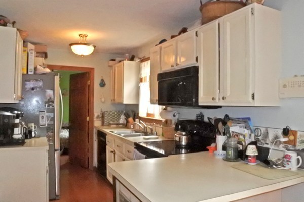 20 Indian Ridge Road Leominster, MA 01453 - Photo 8 of 16 Gallery Image 8