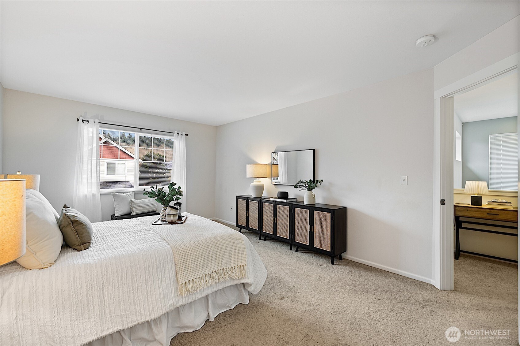 21509 48th Court South, Unit 181 Kent, WA 98032 - Photo 20 of 40 a bedroom with a bed and dresser