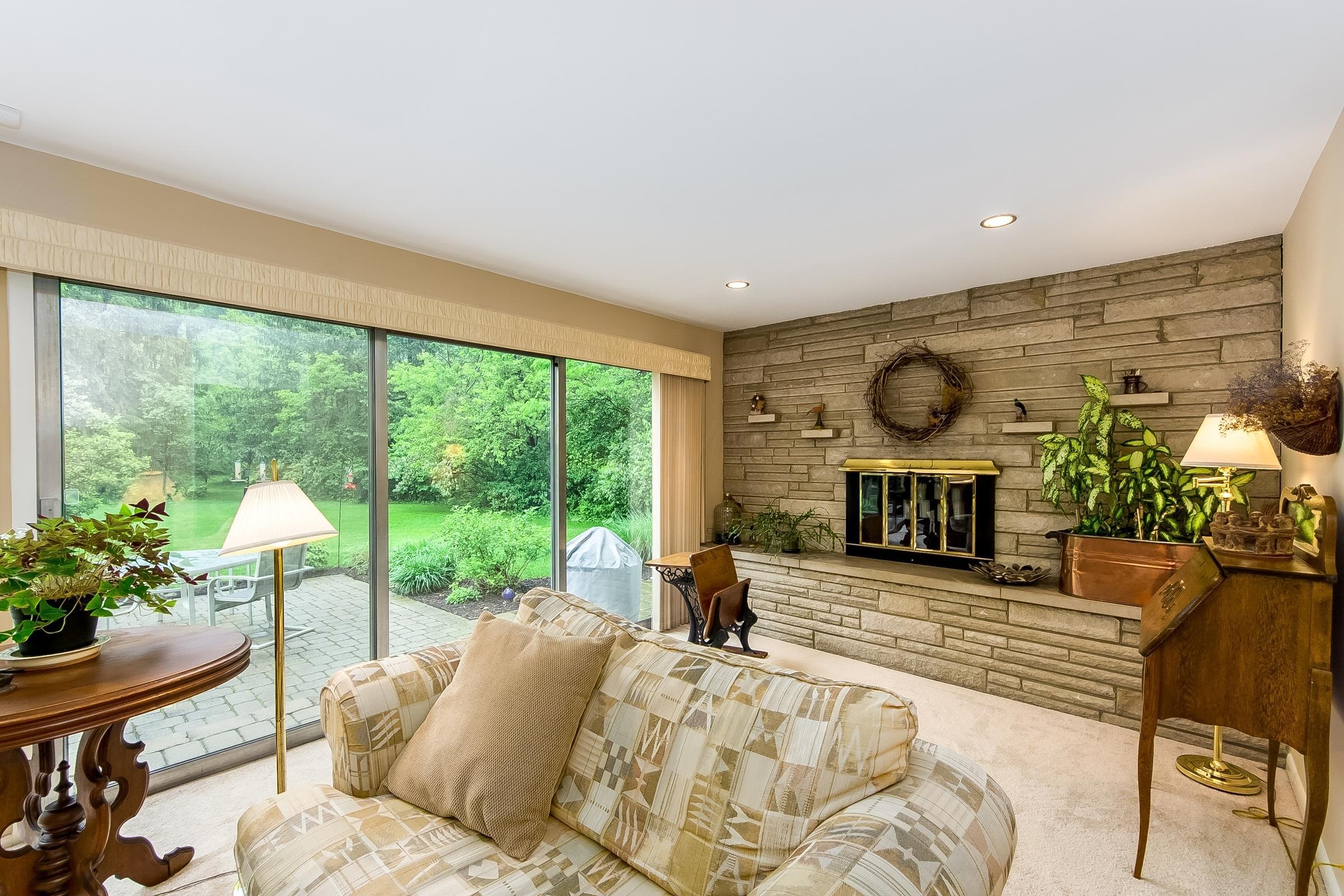5560 Sinclair Road Columbus, OH 43229 - Photo 8 of 26 Gallery Image 8