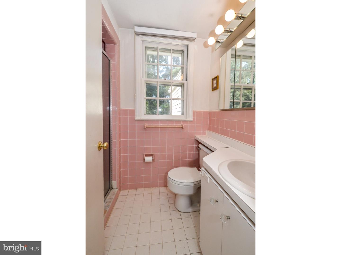 111 Wetherill Road Cheltenham, PA 19012 - Photo 17 of 24 Bathroom