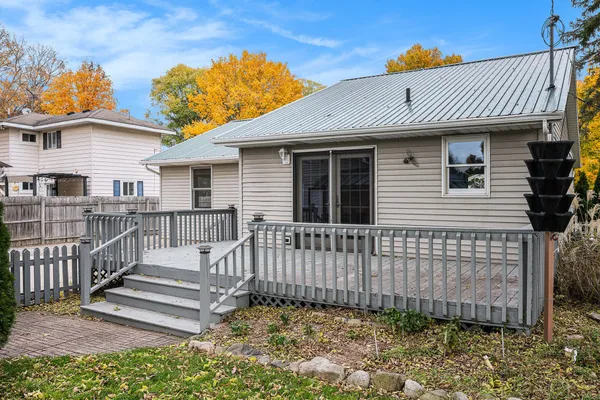 $247,442 | 218 South Robinson Street, Schoolcraft, MI 49087