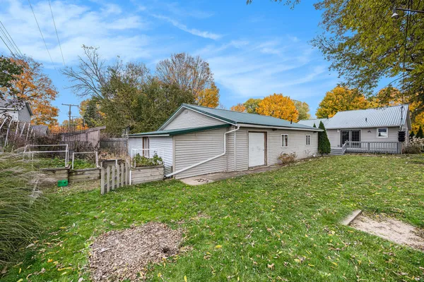 $247,442 | 218 South Robinson Street, Schoolcraft, MI 49087