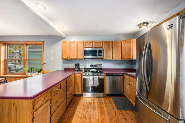 $247,442 | 218 South Robinson Street, Schoolcraft, MI 49087