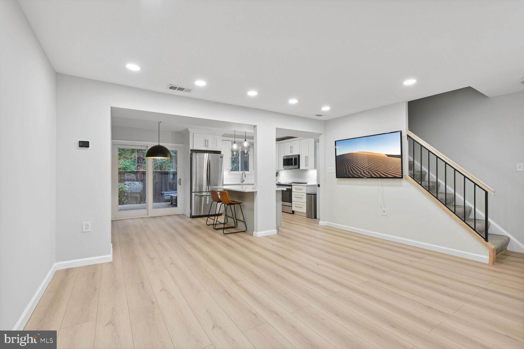 2222 Lofty Heights Place Reston, VA 20191 - Photo 4 of 23 Gallery Image 4