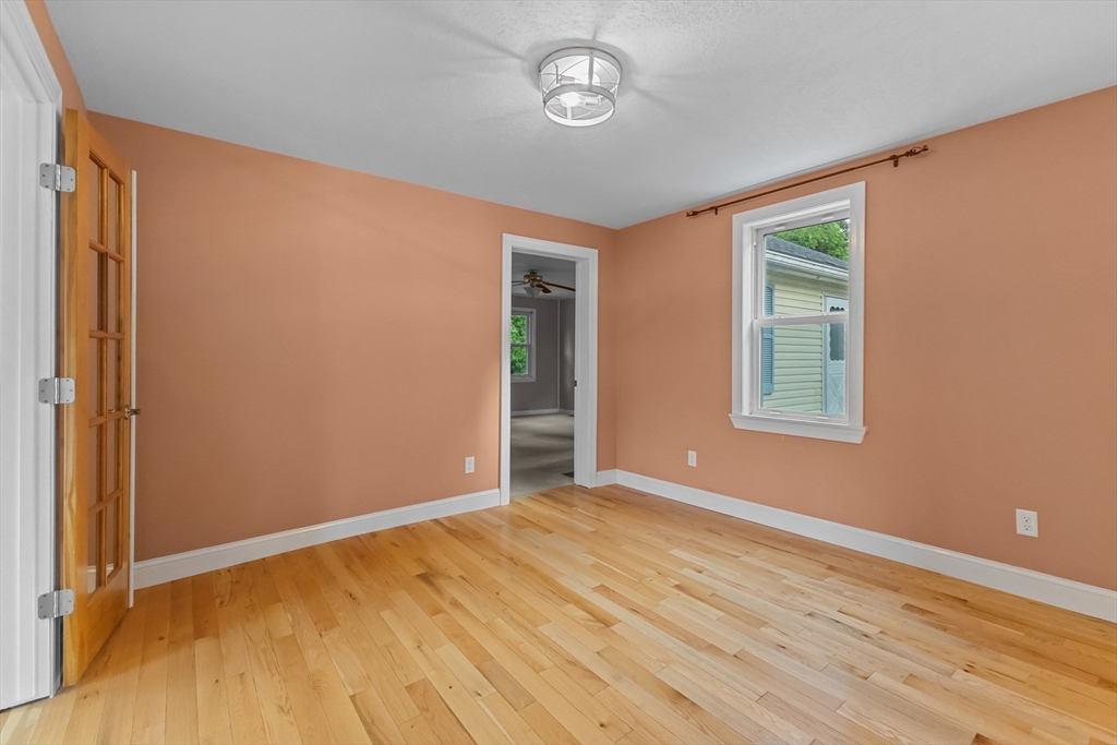 236 South Street Warren, MA 01092 - Photo 10 of 34