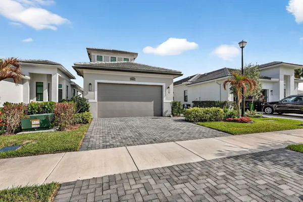 $599,000 | 9043 Southwest Vetta Way, Port St. Lucie, FL 34987