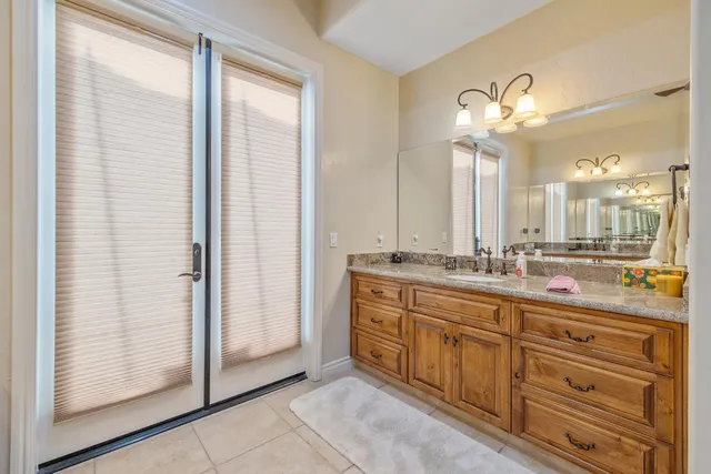 $1,150,000 | 4638 West Lark Court, Visalia, CA 93291