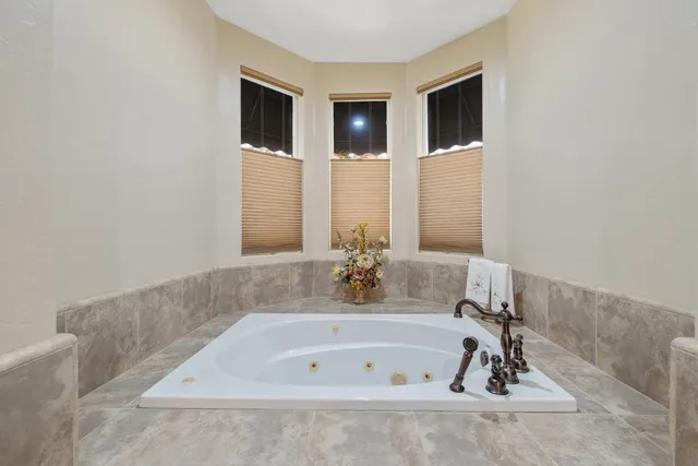 $1,150,000 | 4638 West Lark Court, Visalia, CA 93291