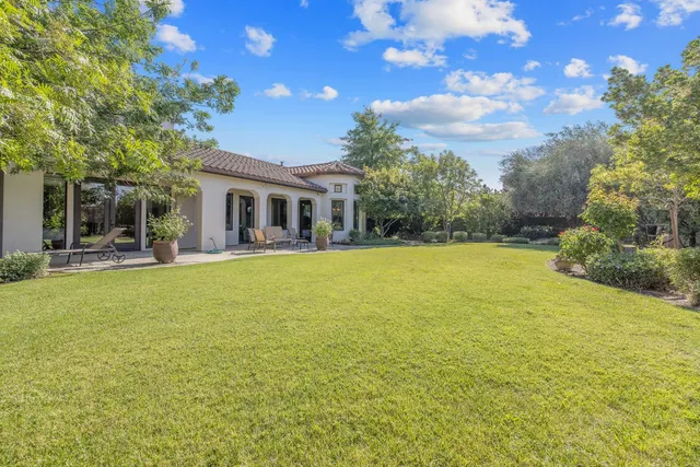 $1,150,000 | 4638 West Lark Court, Visalia, CA 93291