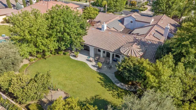 $1,150,000 | 4638 West Lark Court, Visalia, CA 93291