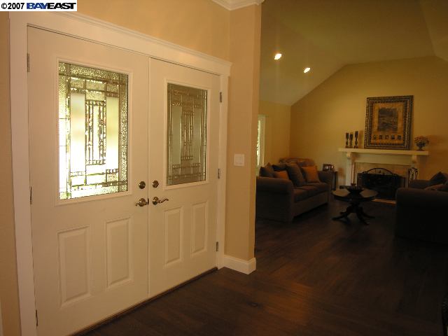 1012 White Gate Road Alamo, CA 94507 - Photo 2 of 9 Gallery Image 2