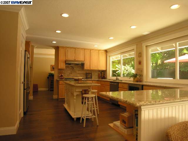 1012 White Gate Road Alamo, CA 94507 - Photo 5 of 9 Gallery Image 5