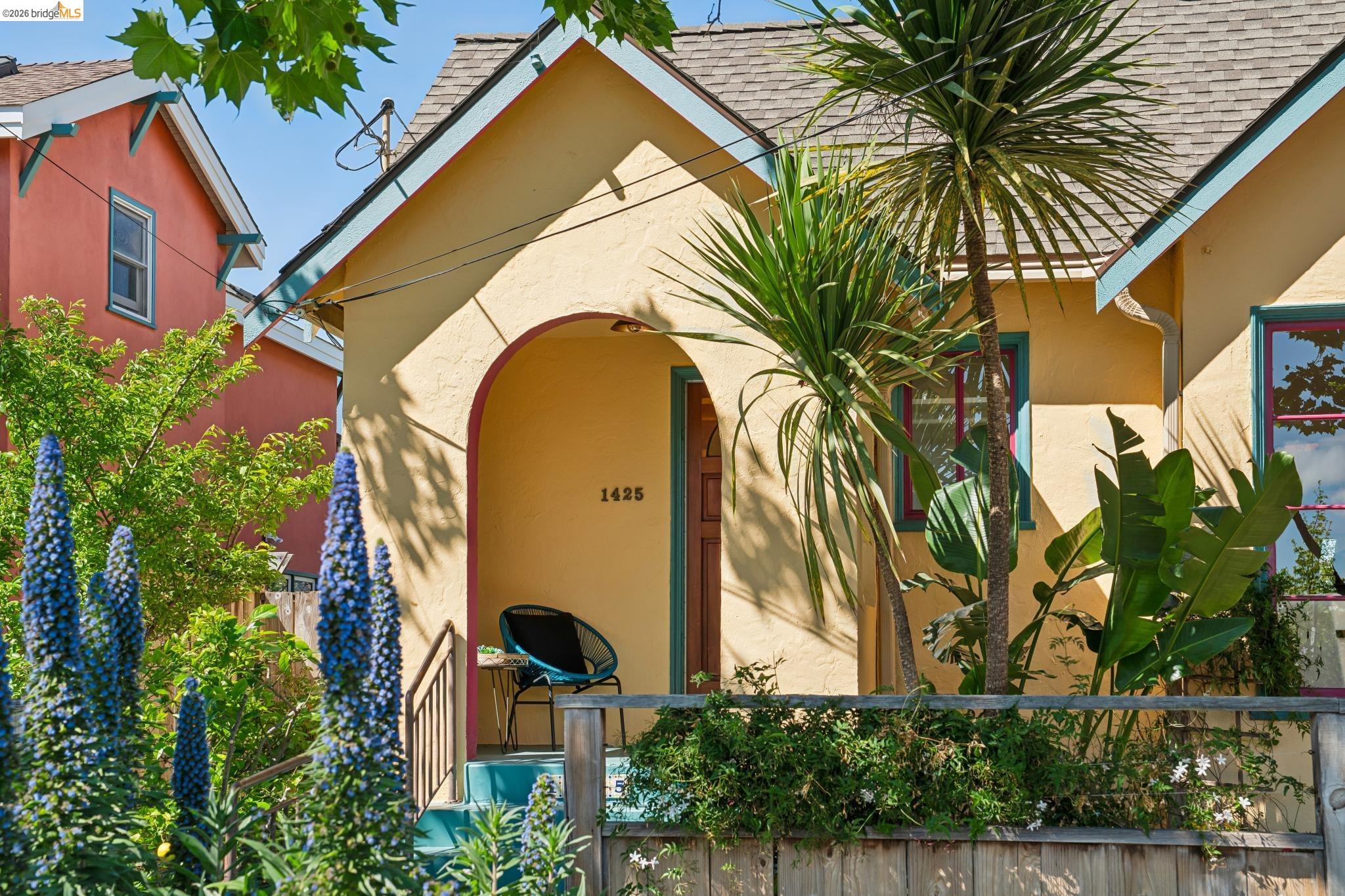 1425 Virginia Street Berkeley, CA 94702 - Photo 2 of 42 a front view of a house with a garden