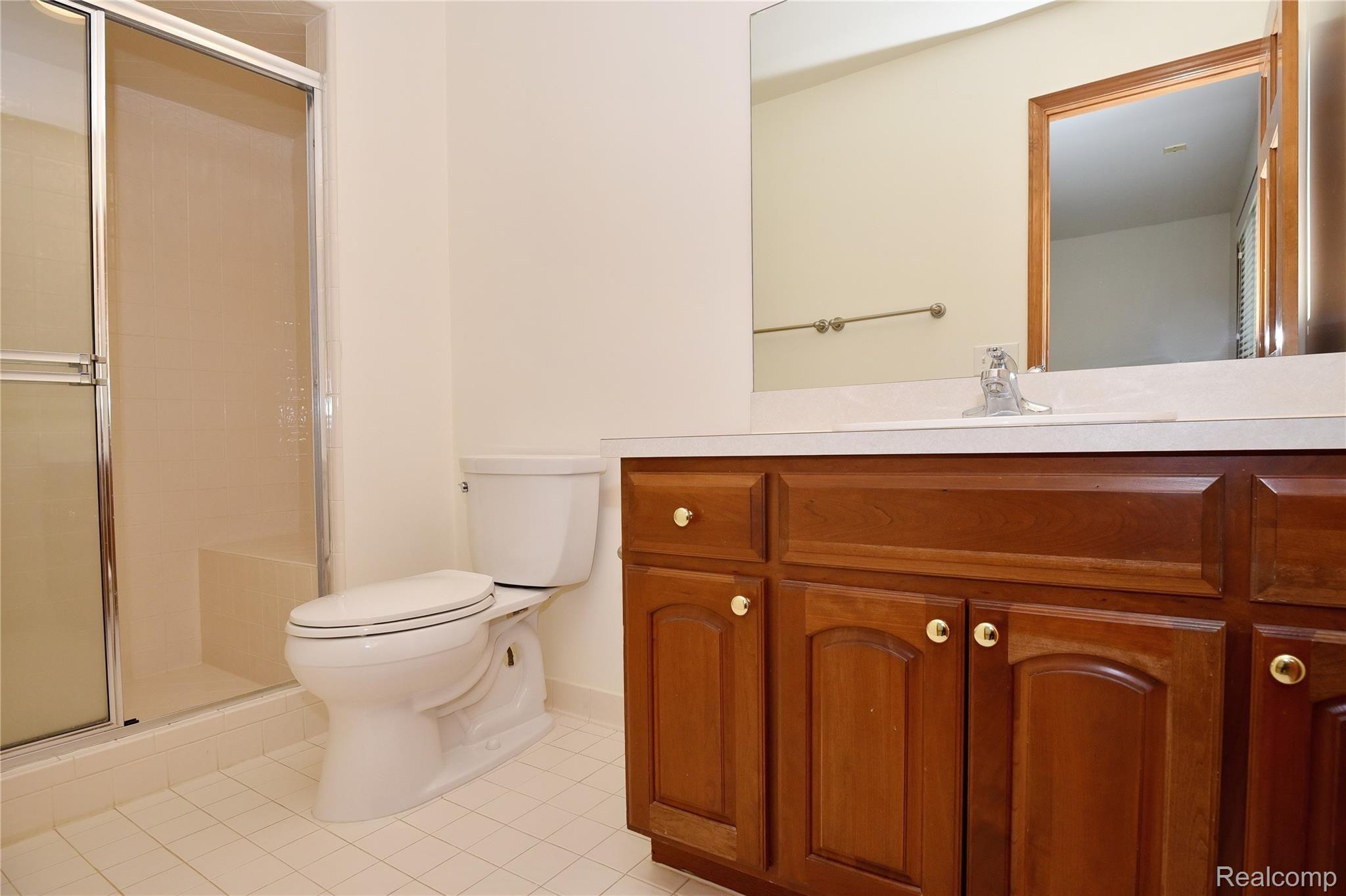 3587 Vineyard Springs Court Rochester, MI 48306 - Photo 28 of 39 3587 Vineyard Springs_27.JPG