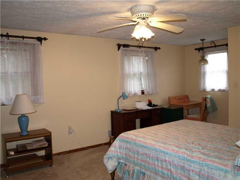 182 Drake Road Bethel Park, PA 15102 - Photo 17 of 24 Bedroom.