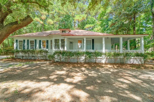 $375,000 | 628 Robert Smalls Parkway, Beaufort, SC 29906