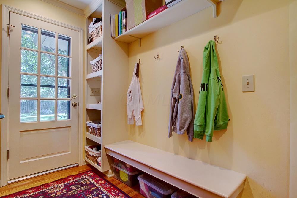 4337 Woodbridge Road Upper Arlington, OH 43220 - Photo 11 of 29