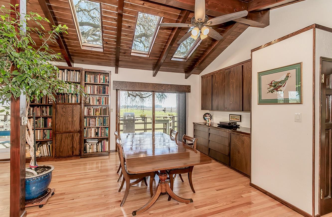 3670 South Newmark Avenue Sanger, CA 93657 - Photo 15 of 98