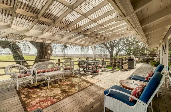 $1,550,000 | 3670 South Newmark Avenue, Sanger, CA 93657