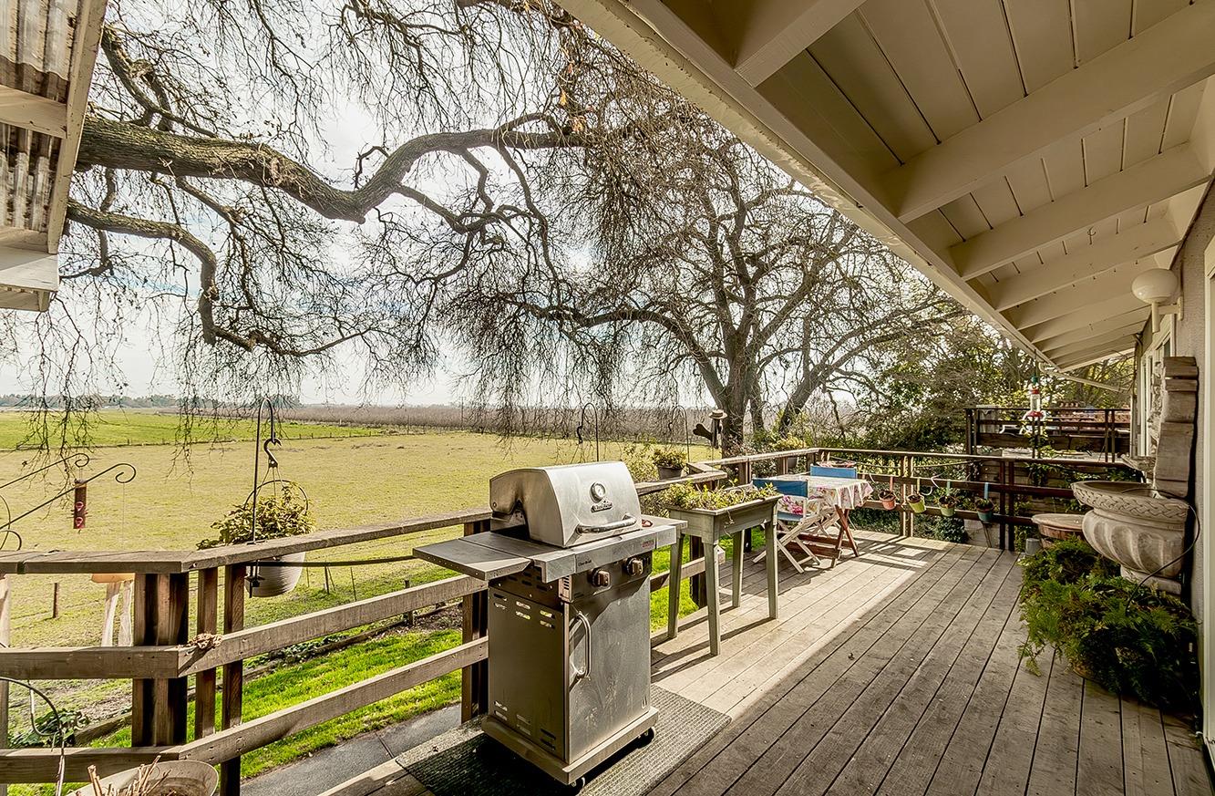 3670 South Newmark Avenue Sanger, CA 93657 - Photo 19 of 98