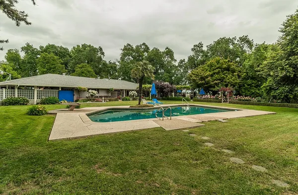 $1,550,000 | 3670 South Newmark Avenue, Sanger, CA 93657