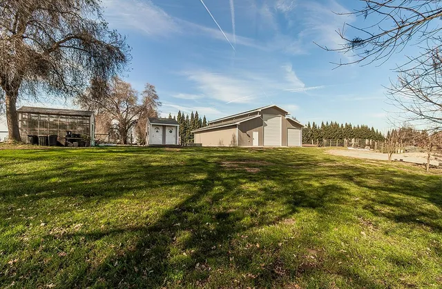 $1,550,000 | 3670 South Newmark Avenue, Sanger, CA 93657