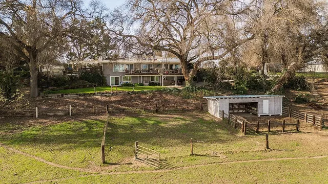 $1,550,000 | 3670 South Newmark Avenue, Sanger, CA 93657