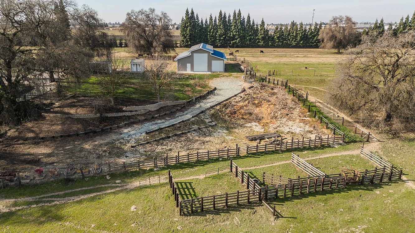 3670 South Newmark Avenue Sanger, CA 93657 - Photo 79 of 98