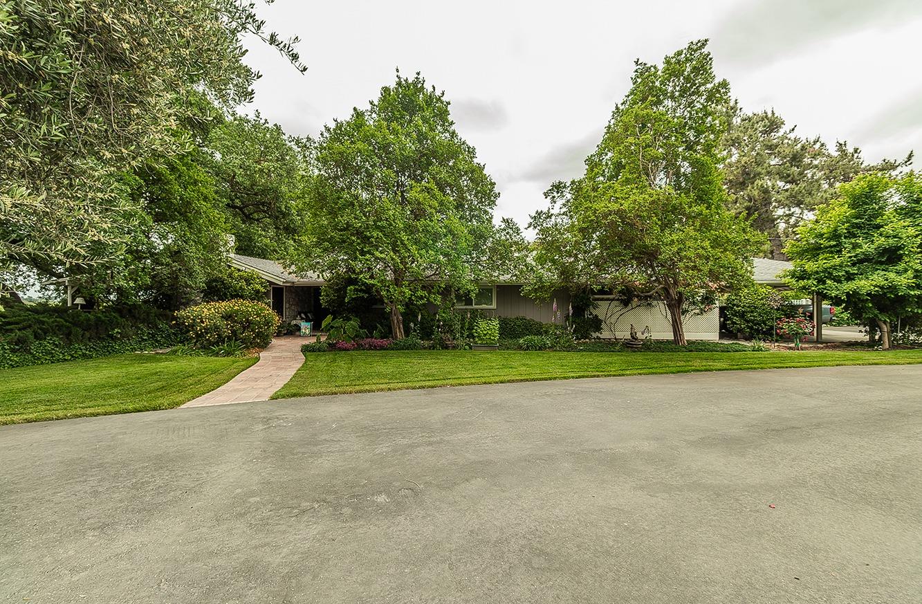 3670 South Newmark Avenue Sanger, CA 93657 - Photo 85 of 98 a view of outdoor space yard and green space