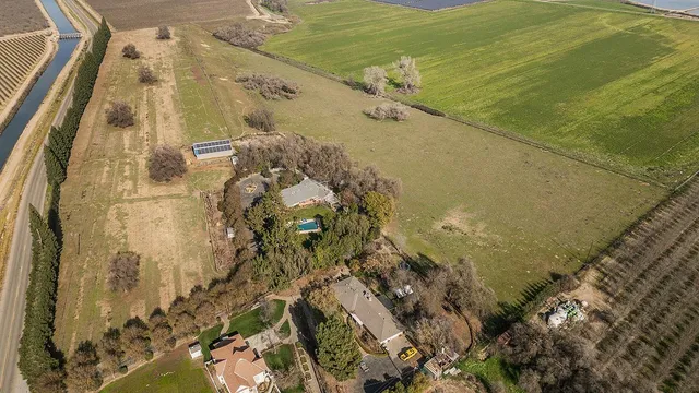 $1,550,000 | 3670 South Newmark Avenue, Sanger, CA 93657