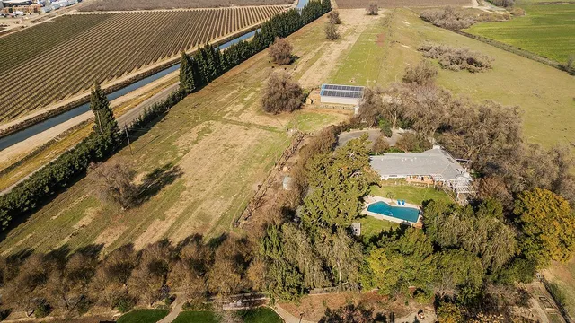 $1,550,000 | 3670 South Newmark Avenue, Sanger, CA 93657