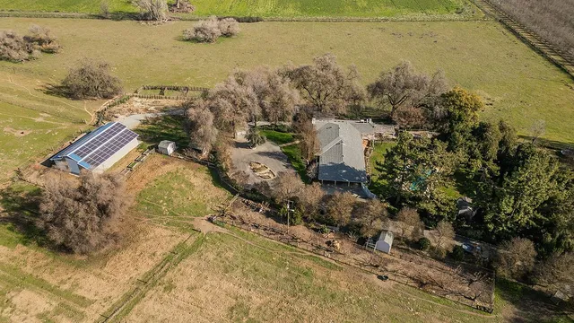 $1,550,000 | 3670 South Newmark Avenue, Sanger, CA 93657