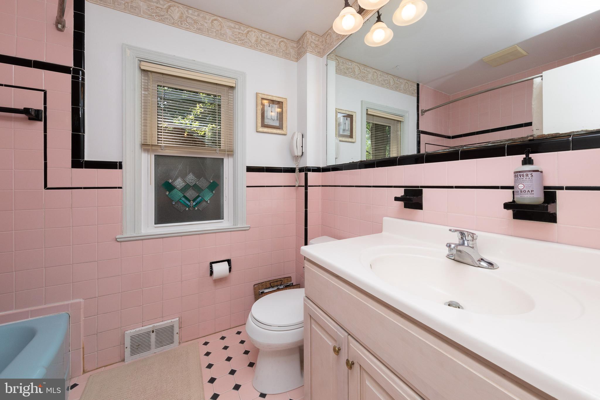 12 Lawnside Road Cheltenham, PA 19012 - Photo 31 of 47 Hall Bathroom